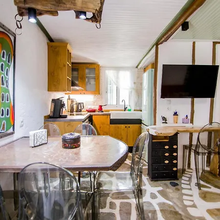 Artemis Goddess Nest - Aquatic Getaway Holiday home