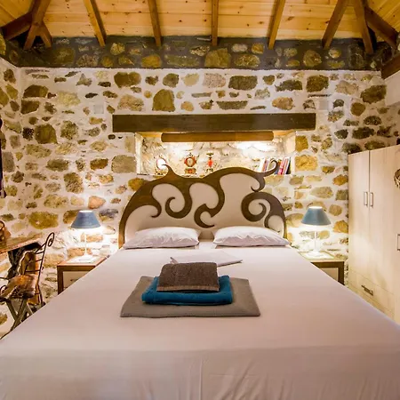 Artemis Goddess Nest - Aquatic Getaway * Evkarpia