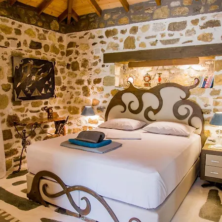 Artemis Goddess Nest - Aquatic Getaway * Evkarpia