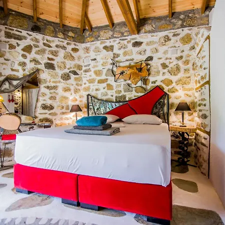 Artemis Goddess Nest - Aquatic Getaway