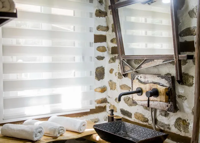 Artemis Goddess Nest - Aquatic Getaway * Evkarpia