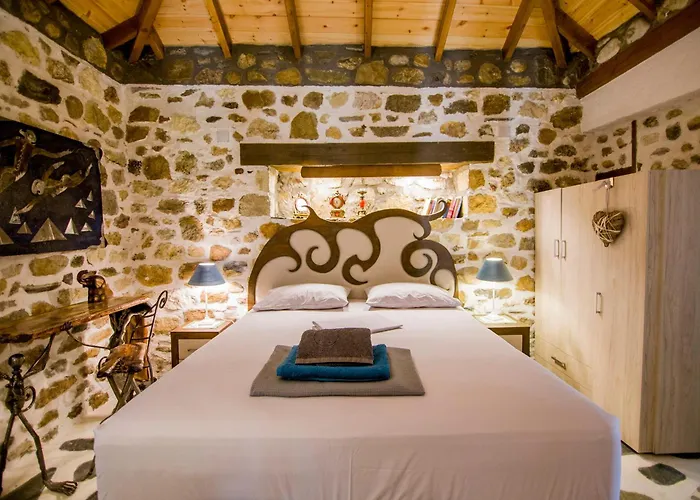 Artemis Goddess Nest - Aquatic Getaway * Evkarpia